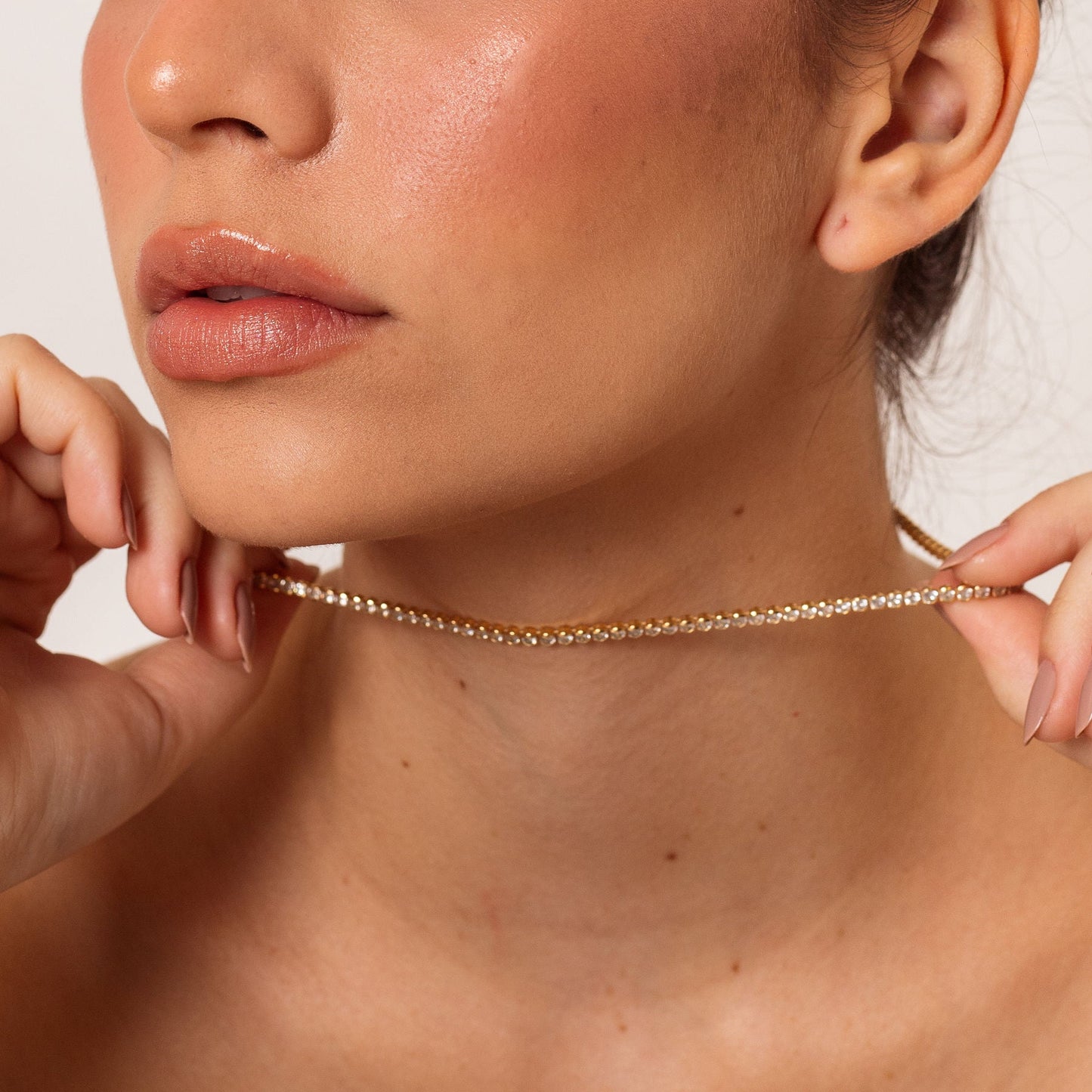 Lumine Choker